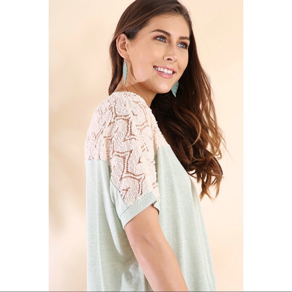 Crochet Short Sleeve Sage Top w/Neck Cutout - Picture 3 of 8